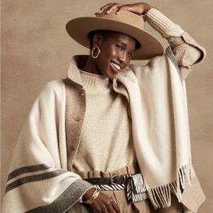 Banana Republic • NWT • Relaxed Mock-Neck Sweater